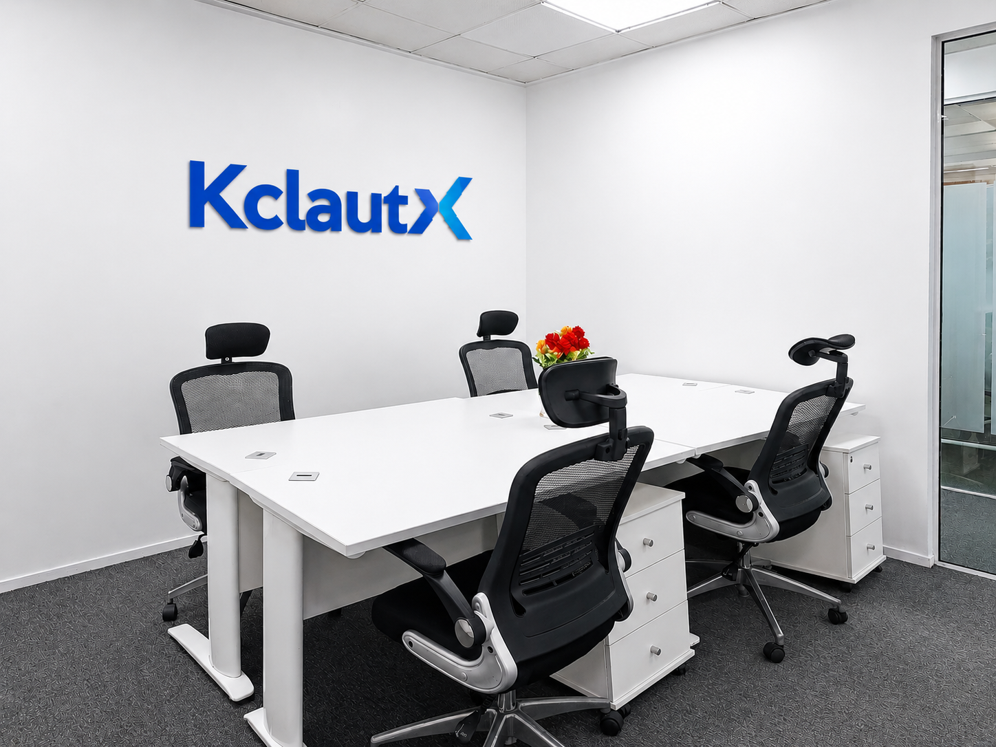 KclautX office